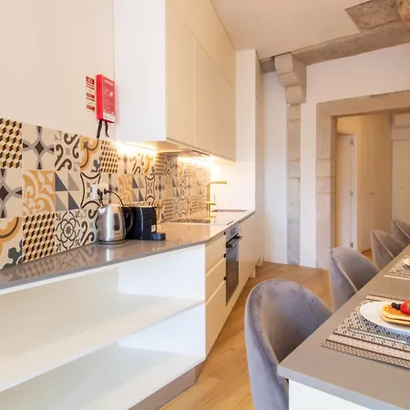 Caldeireiros 95 By Lovelystay *