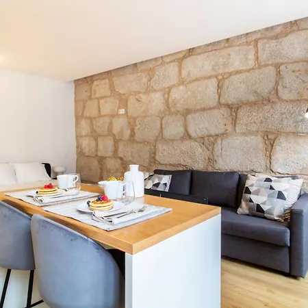 Caldeireiros 95 By Lovelystay * Oporto