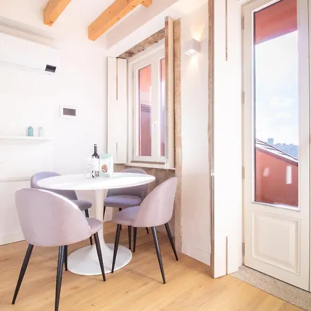 Apartamento Caldeireiros 95 By Lovelystay *