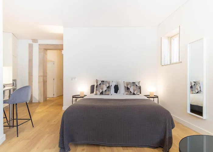 Caldeireiros 95 By Lovelystay Porto