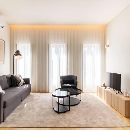 Caldeireiros 95 By Lovelystay * Porto