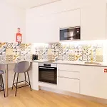 Apartment Caldeireiros 95 By Lovelystay *