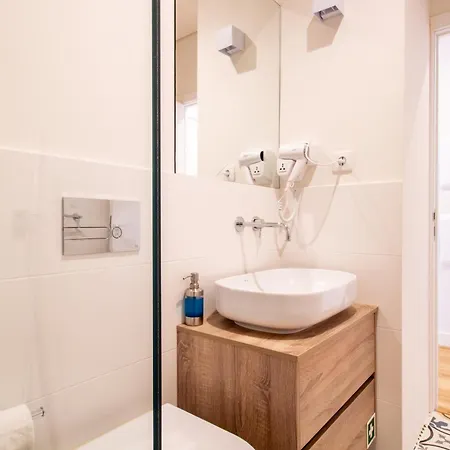 Caldeireiros 95 By Lovelystay Апартаменты