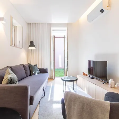 Caldeireiros 95 By Lovelystay Porto