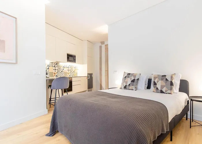 Caldeireiros 95 By Lovelystay Porto